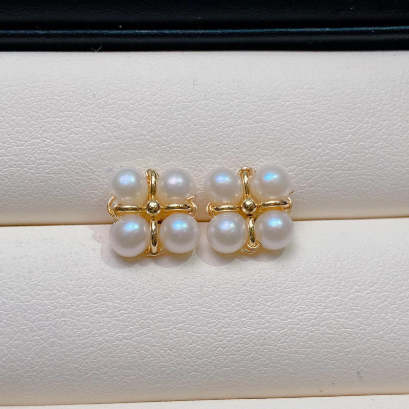 Clover 4-5mm Freshwater Pearl Stud Earrings