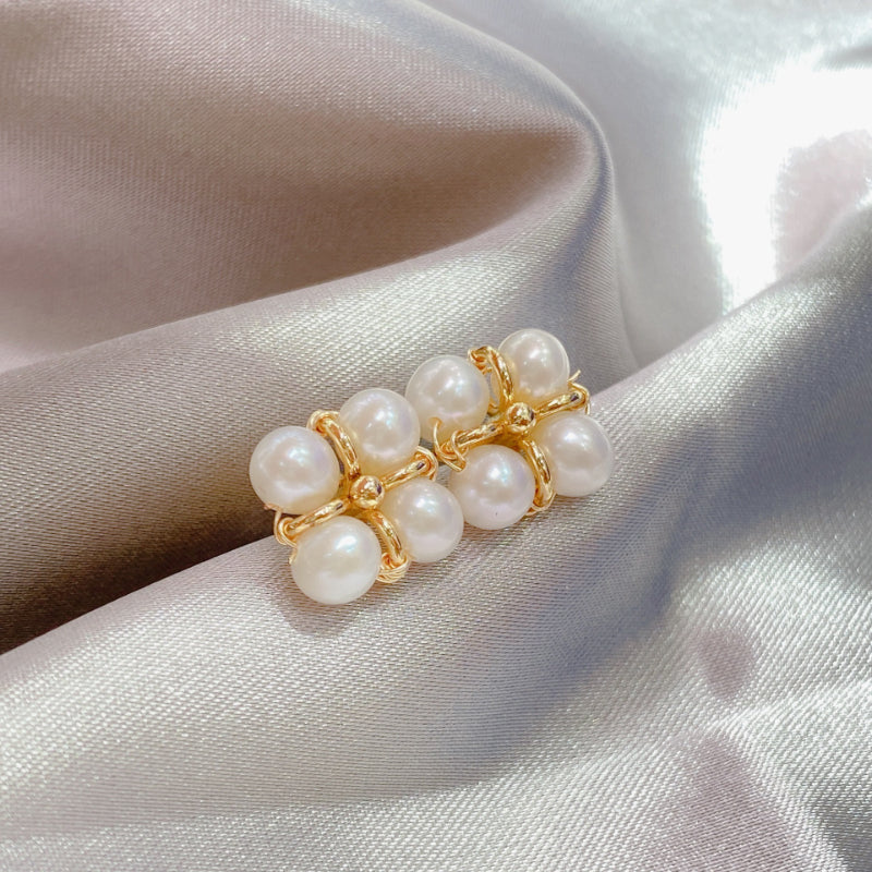 Clover 4-5mm Freshwater Pearl Stud Earrings