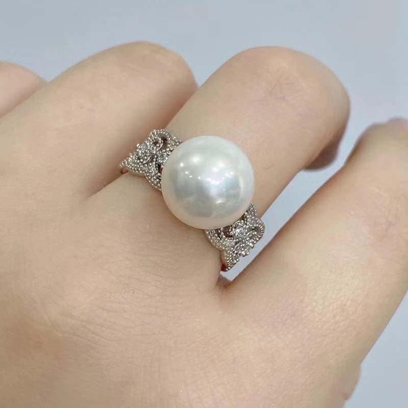 Vintage Lace 10-11mm Freshwater Pearl Ring