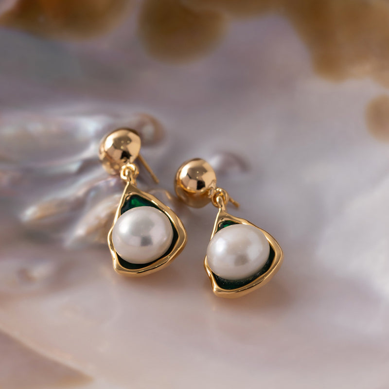 Drop-Shaped Leaf Freshwater Pearl Earrings