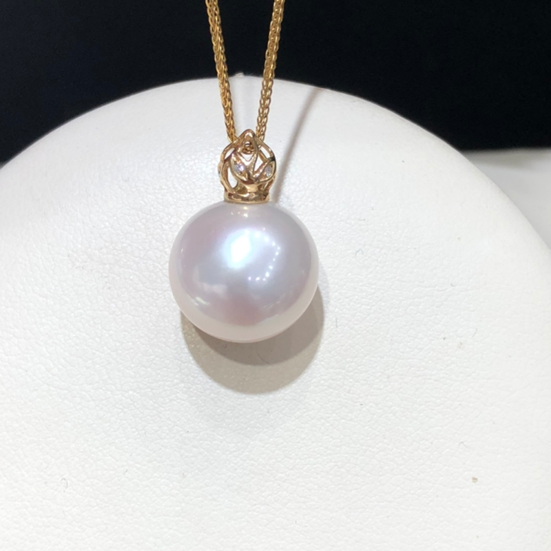 13-14mm Edison Pearl Pendant &18k Gold & Diamond