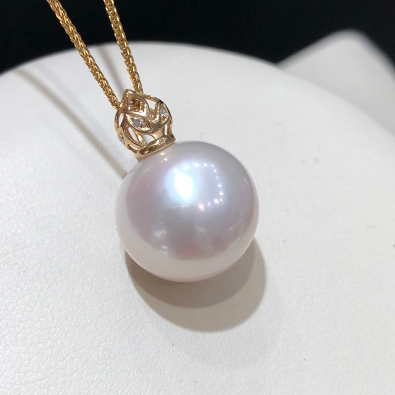 13-14mm Edison Pearl Pendant &18k Gold & Diamond