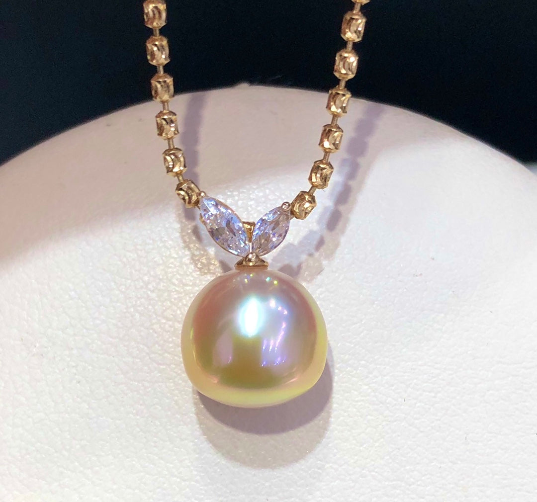 9-10mm South Sea Golden Pearl Pendant & 18k Solid Gold