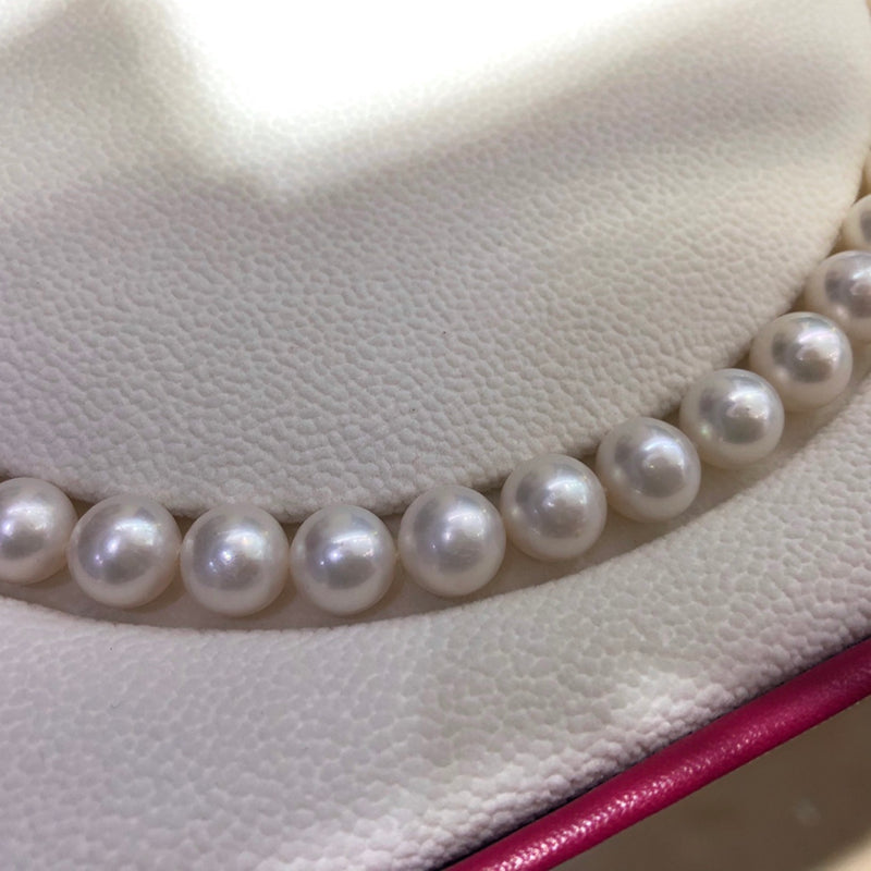 Classic 9-10mm Freshwater Pearl Necklace In 925 Sterling Silver