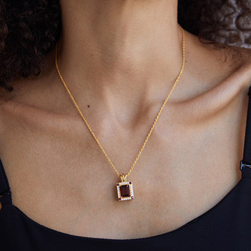 Natural Garnet Pendant Hand Inlaid Hemp Rope Chain