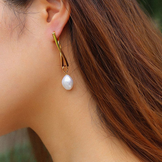 Twist Pearl Drop Earrings